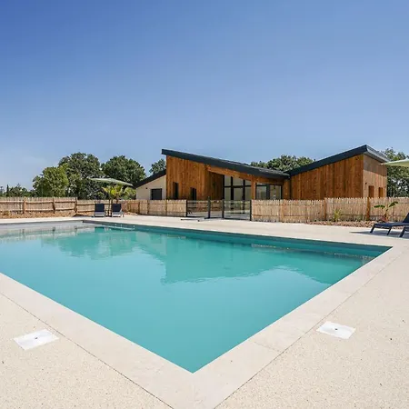 N°46, Piscine Commune, 2 * Nesmy