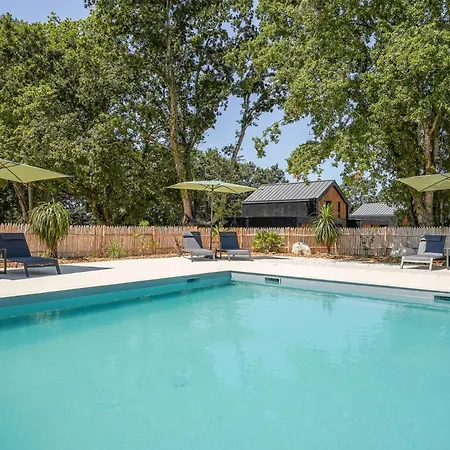 N°46, Piscine Commune, 2 Holiday home *